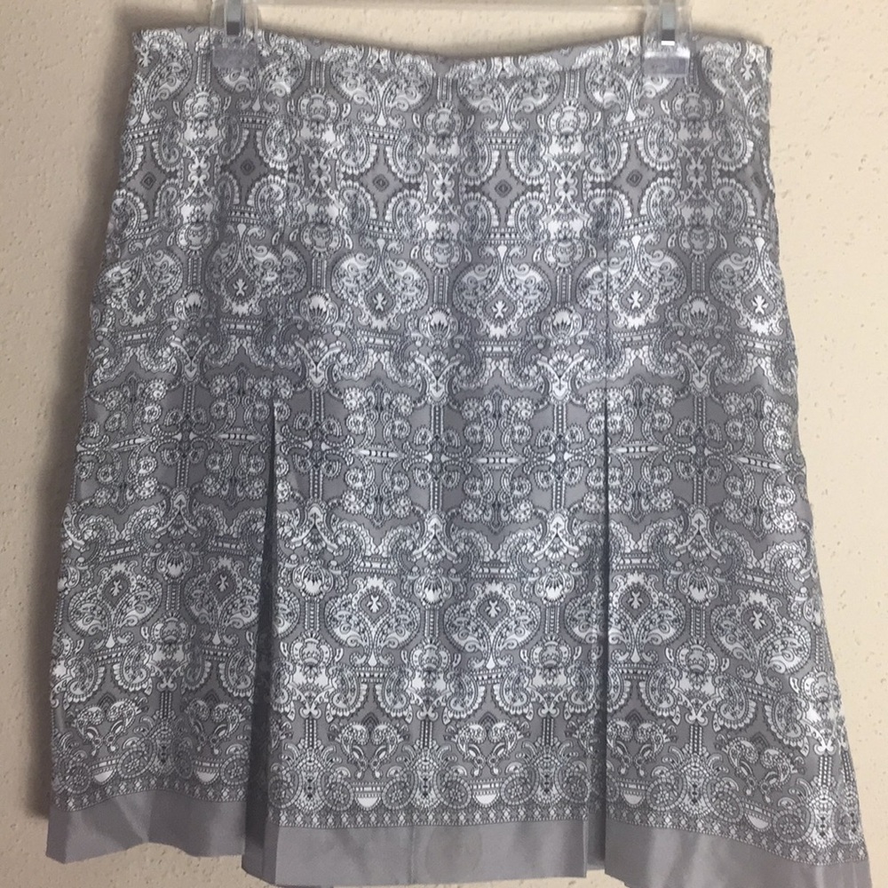 Ann Taylor Silk Skirt With Box Pleated Detailing